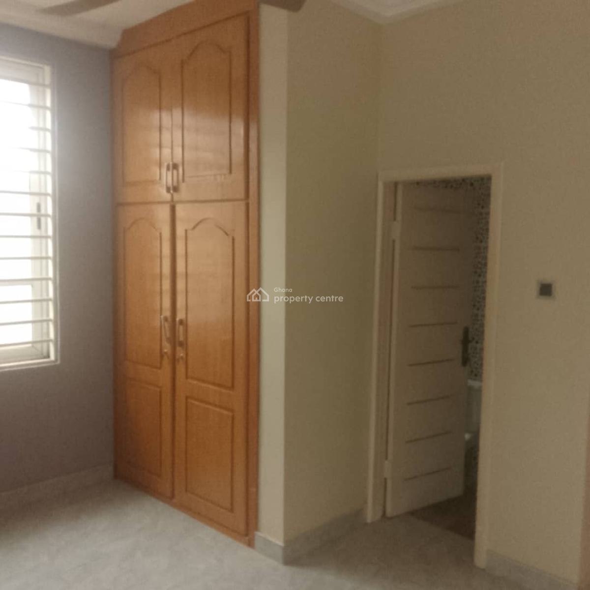 Hatso 5 Bedrooms House, Hatso, Ga West Municipal, Accra, House for Sale