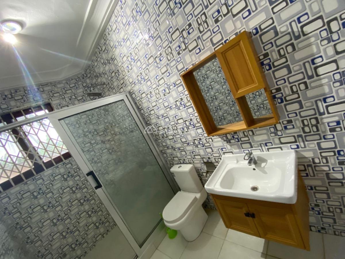 Five Bedroom Self Compound, Offankor Asofa, Ga East Municipal, Accra, House for Rent