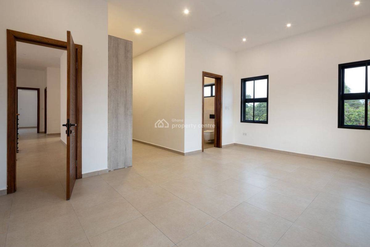 Executive 5 Bedroom, North Legon, Accra, Townhouse for Sale