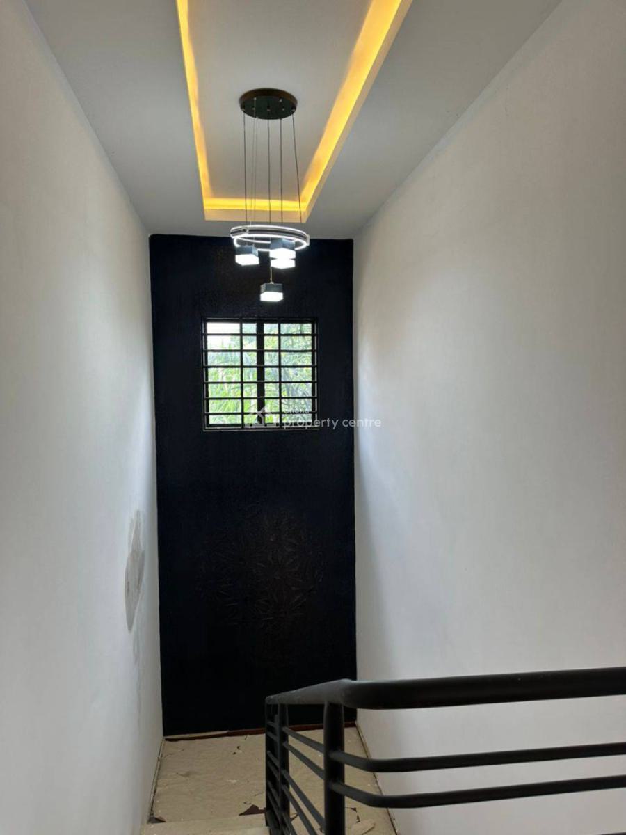 Executive Newly Built 5-bedroom, North Legon, Accra, Townhouse for Sale