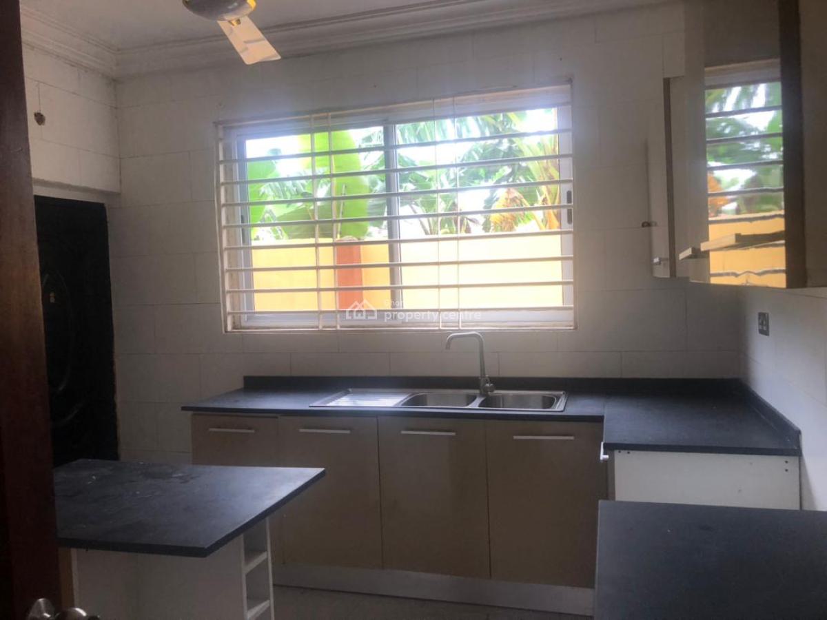 4 Bedrooms at Pokuase Ayawaso, Ayawaso Area, Pokuase (pokoasi), Ga West Municipal, Accra, Detached Duplex for Rent