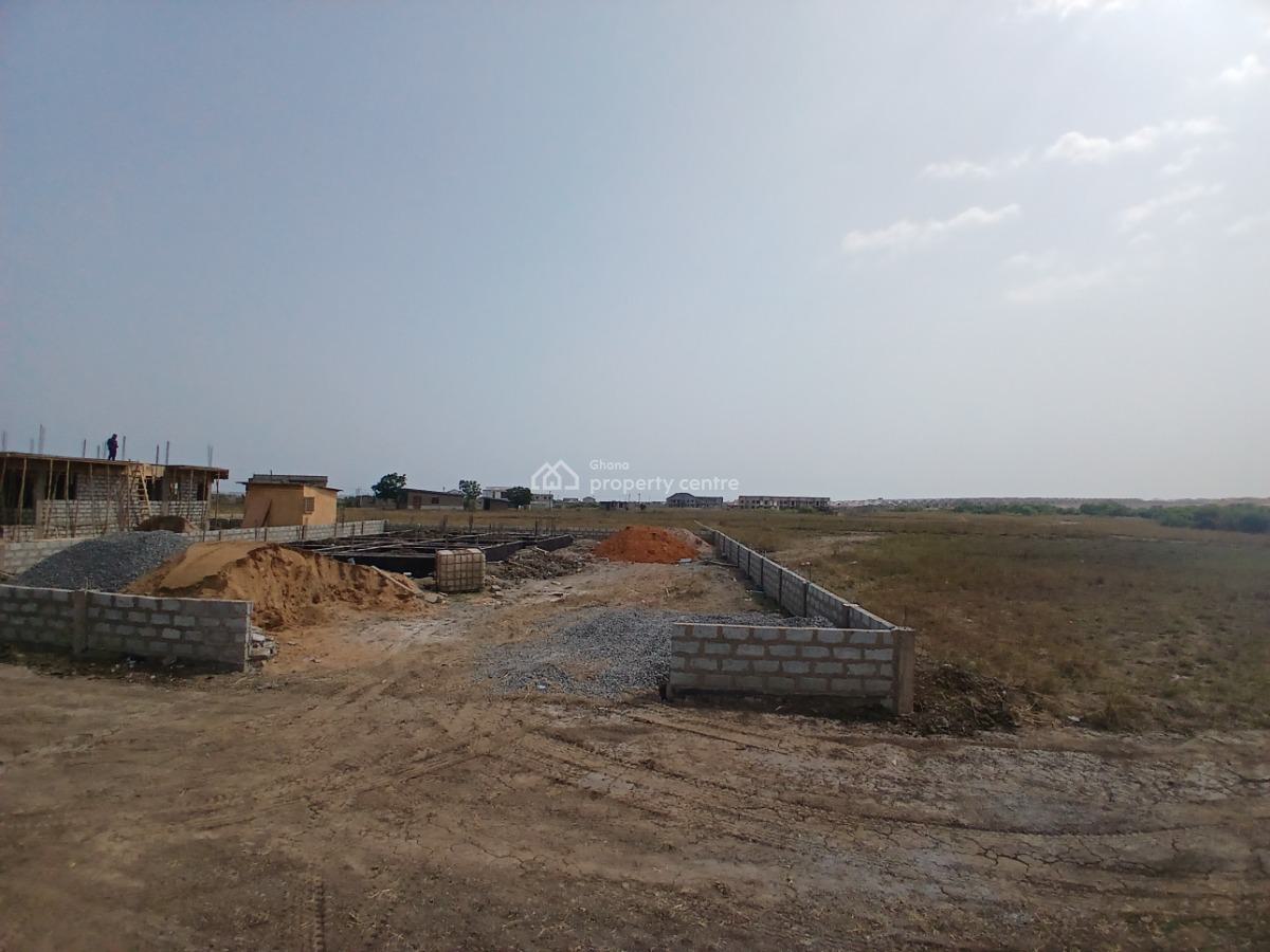 Well-located, Well-priced--- Tema Community 25, Community 25 Mall, Community 25, Tema, Accra, Mixed-use Land for Sale