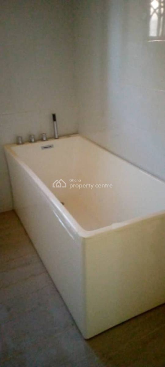 Executive All Rooms En-suite 4 Bedroom, Haatso, Ga East Municipal, Accra, House for Sale