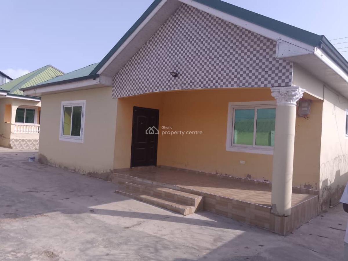 2 Bedroom Units 3 Blocks, Kasoa, Accra Metropolitan, Accra, Townhouse for Sale