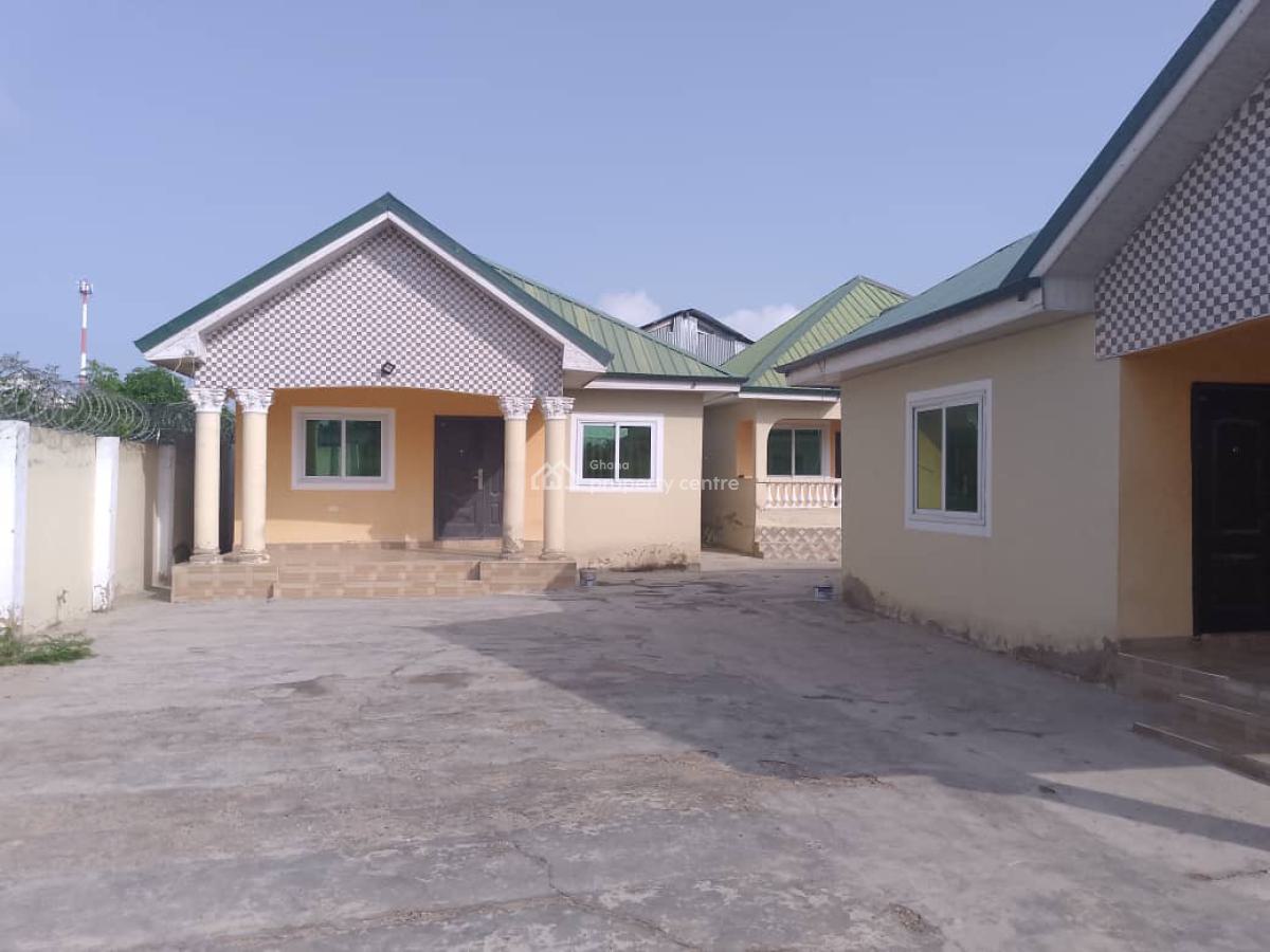2 Bedroom Units 3 Blocks, Kasoa, Accra Metropolitan, Accra, Townhouse for Sale
