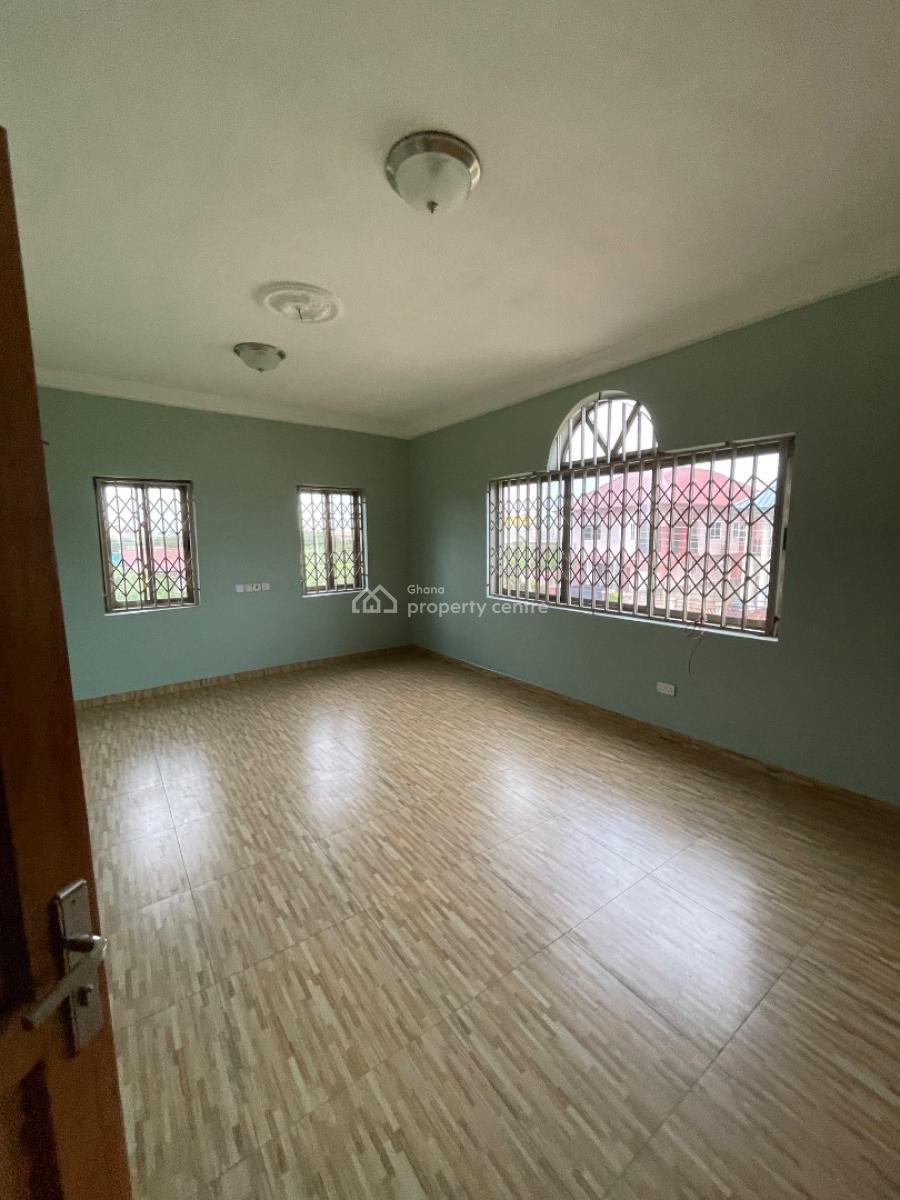 4 Bedroom House, Tema Community 25, Tema, Accra, Detached Duplex for Sale