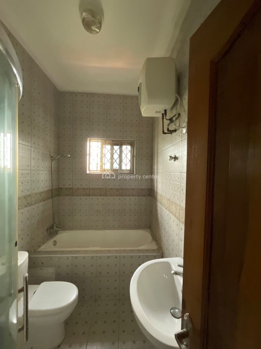 4 Bedroom House, Tema Community 25, Tema, Accra, Detached Duplex for Sale