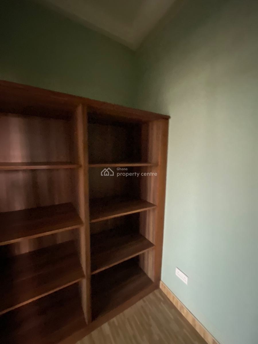 4 Bedroom House, Tema Community 25, Tema, Accra, Detached Duplex for Sale