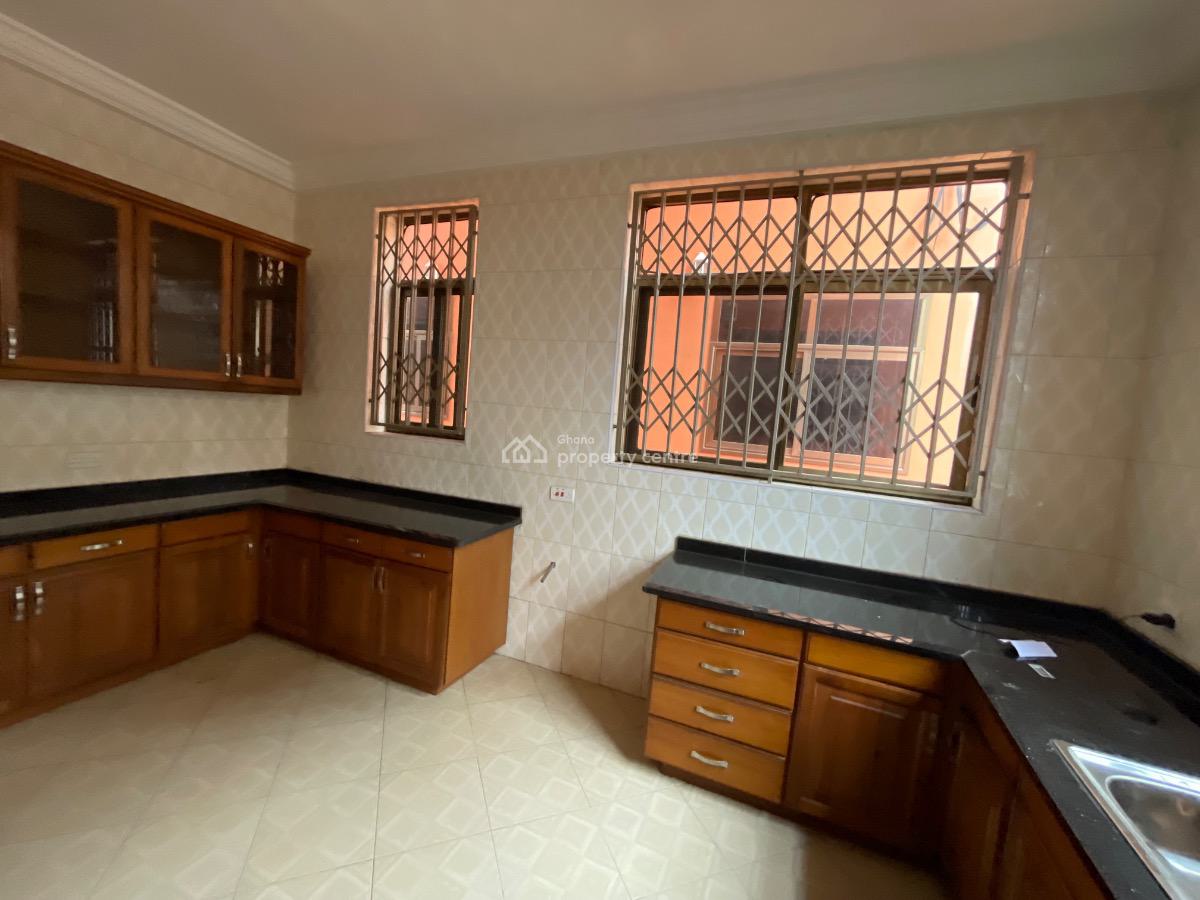 4 Bedroom House, Tema Community 25, Tema, Accra, Detached Duplex for Sale