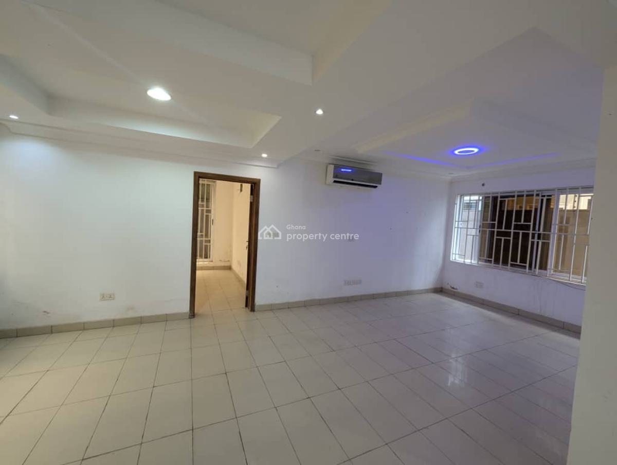 3 Bedrooms at Tesano, Around Mizpah School, Tesano, Accra, Detached Duplex for Rent