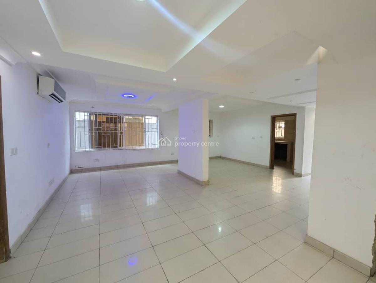 3 Bedrooms at Tesano, Around Mizpah School, Tesano, Accra, Detached Duplex for Rent