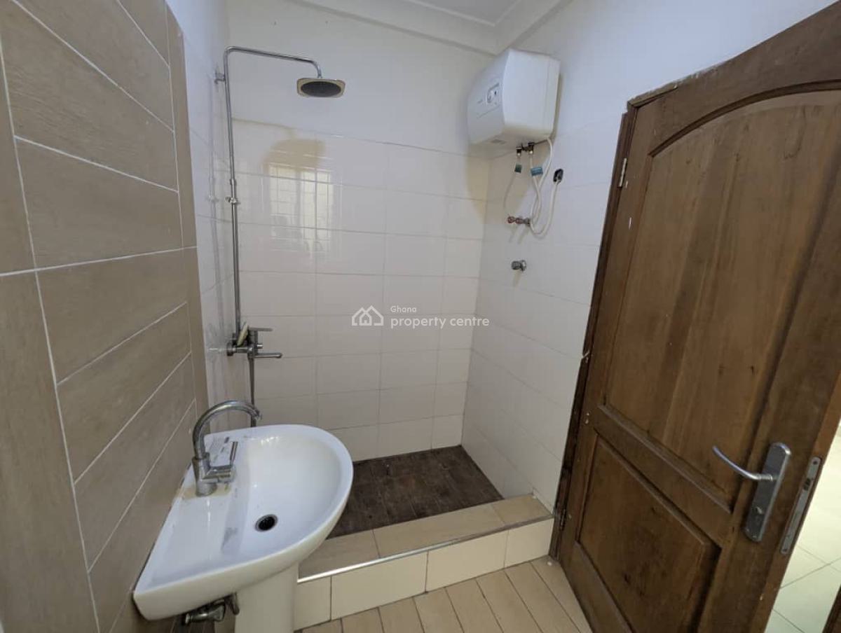 3 Bedrooms at Tesano, Around Mizpah School, Tesano, Accra, Detached Duplex for Rent