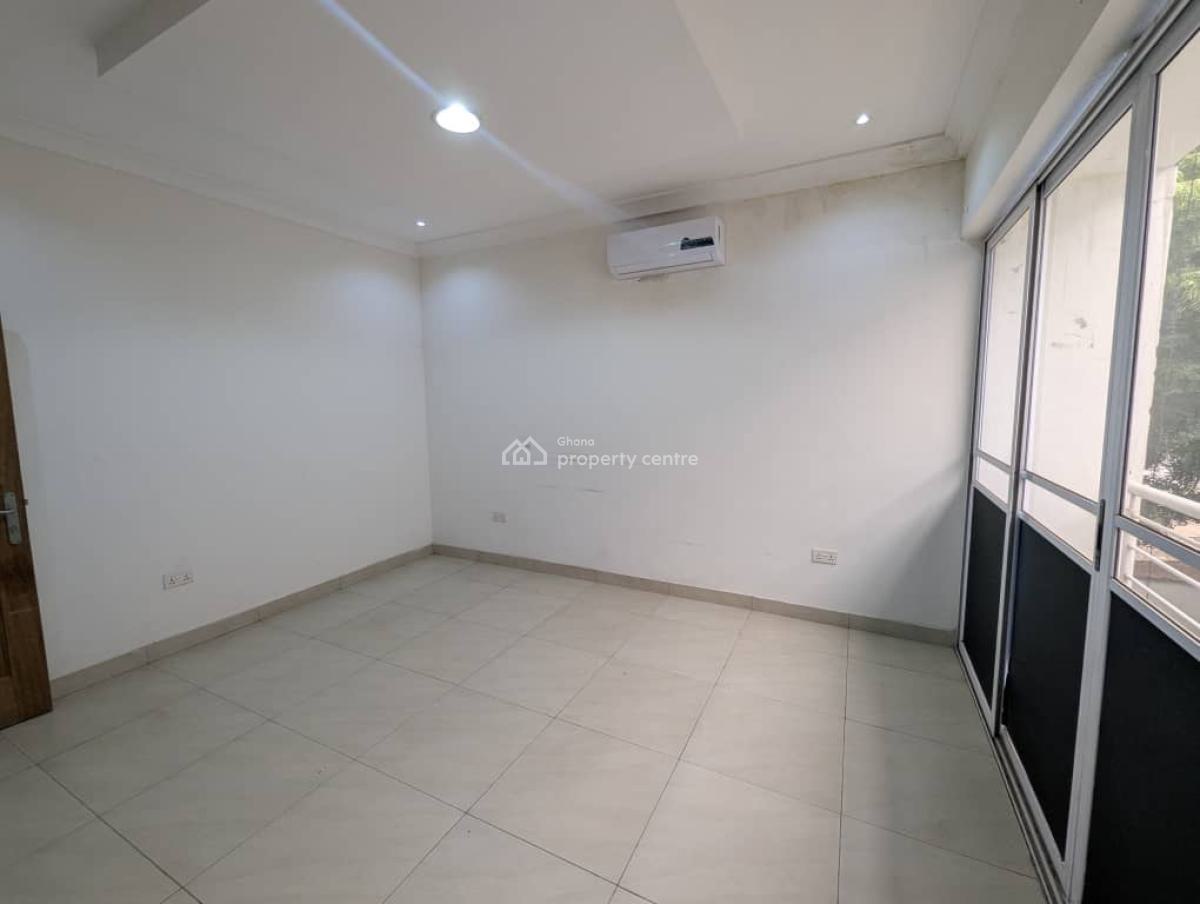3 Bedrooms at Tesano, Around Mizpah School, Tesano, Accra, Detached Duplex for Rent
