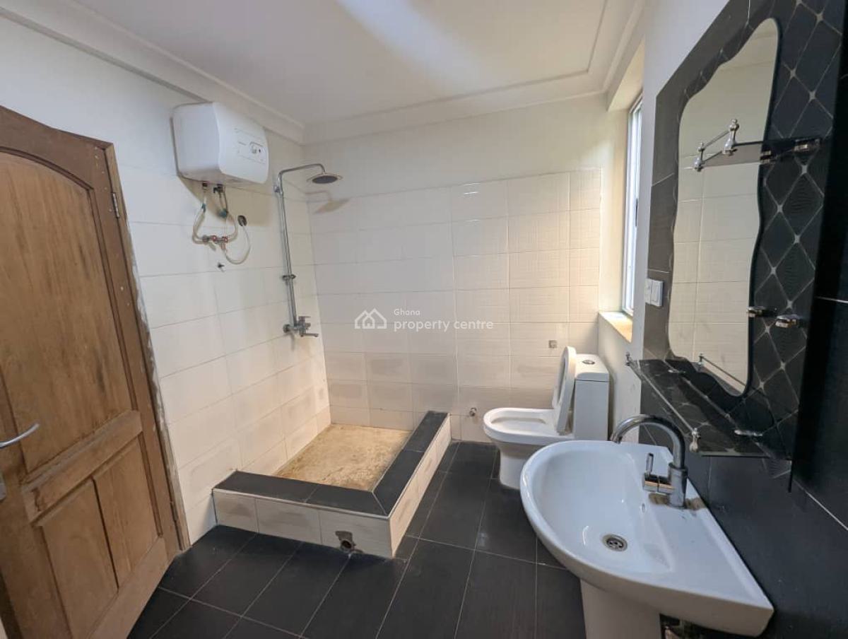 3 Bedrooms at Tesano, Around Mizpah School, Tesano, Accra, Detached Duplex for Rent