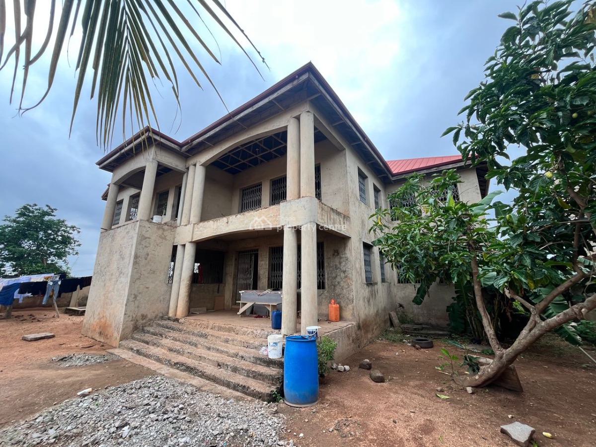 8 Bedroom House, Malejor -adenta Area, Accra Metropolitan, Accra, Detached Duplex for Sale