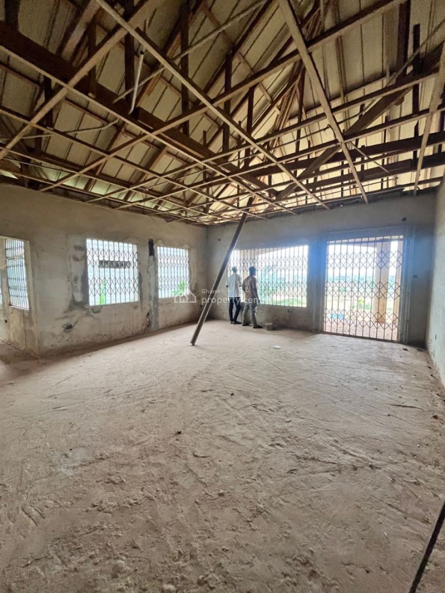 8 Bedroom House, Malejor -adenta Area, Accra Metropolitan, Accra, Detached Duplex for Sale