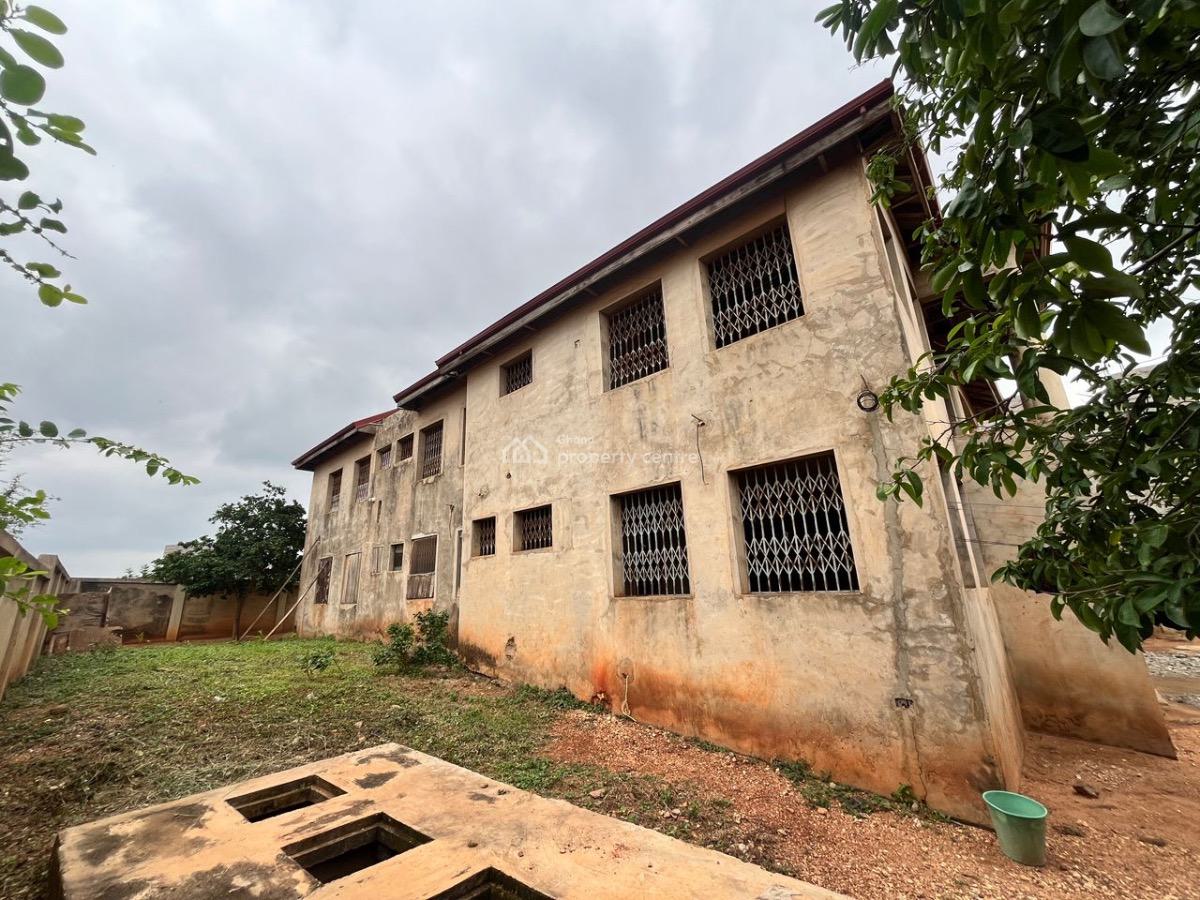 8 Bedroom House, Malejor -adenta Area, Accra Metropolitan, Accra, Detached Duplex for Sale