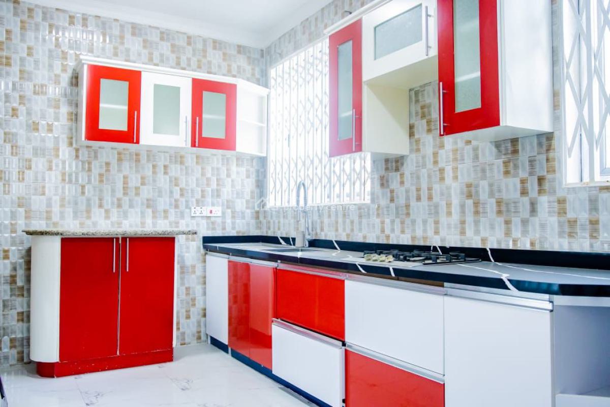 8 Bedroom House, Oyarifa, Accra Metropolitan, Accra, Detached Duplex for Sale