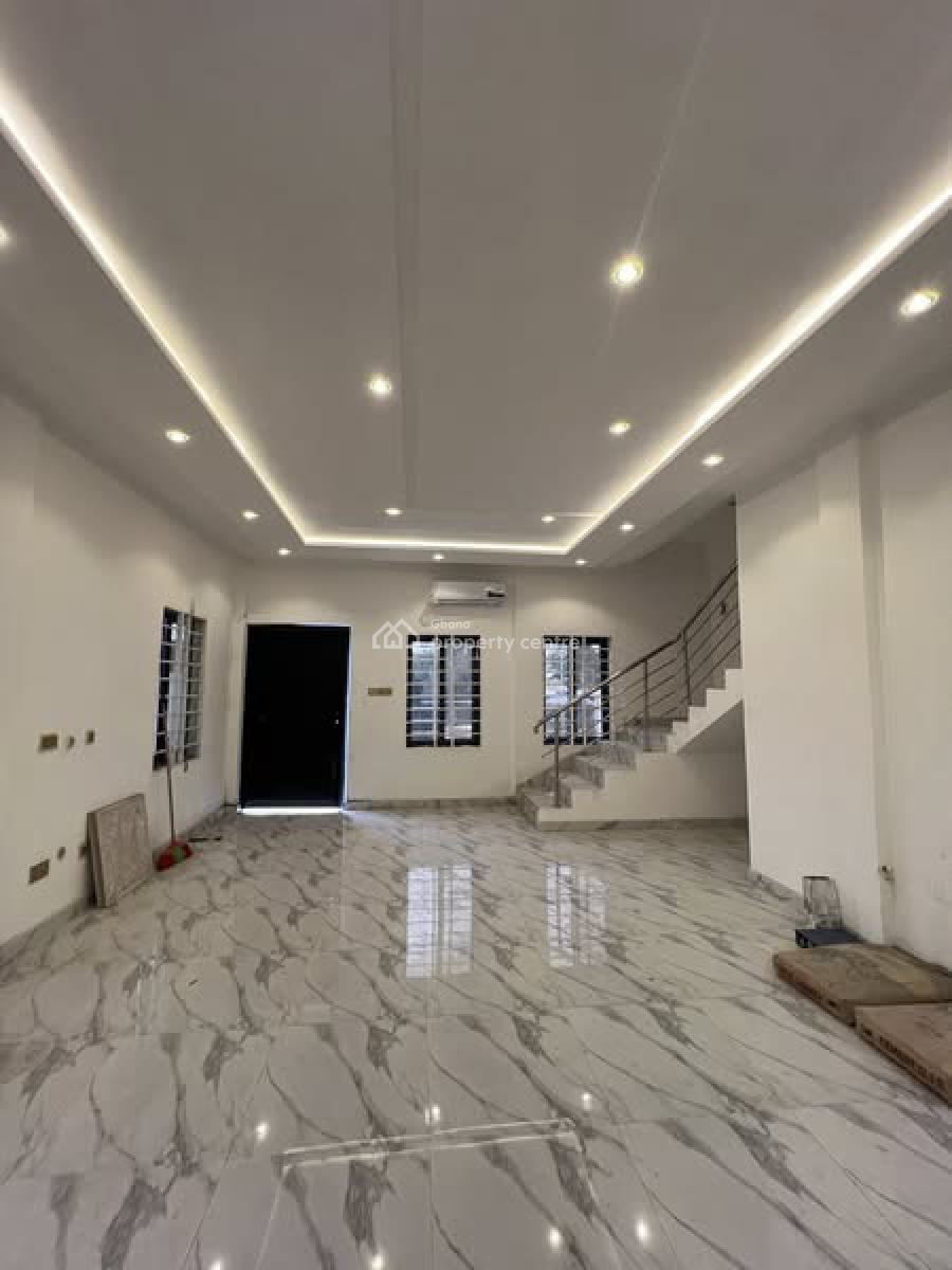 Executive Newly Built 4 Bedrooms, Ogbojo, Adenta Municipal, Accra, House for Sale
