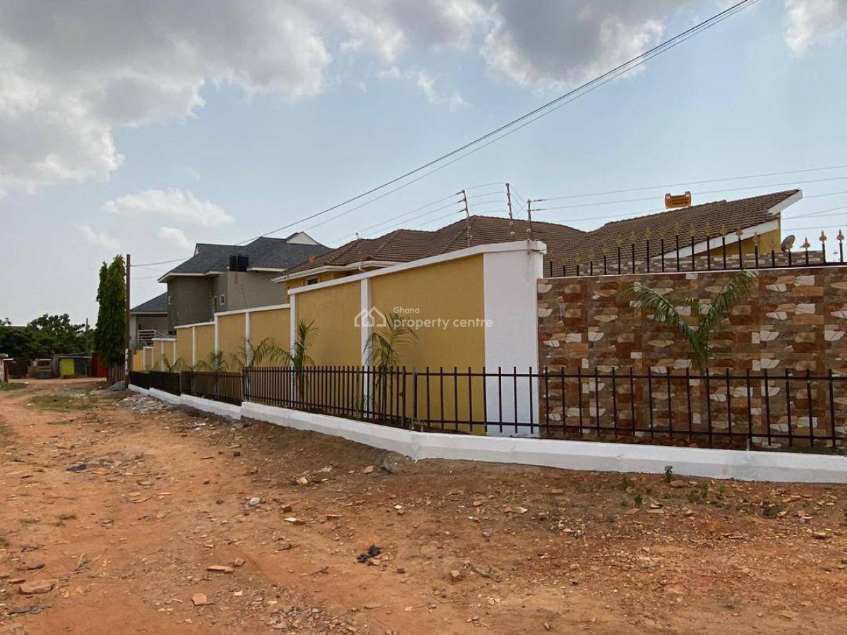 Executive 6 Bedroom, East Airport, Airport Residential Area, Accra, House for Sale