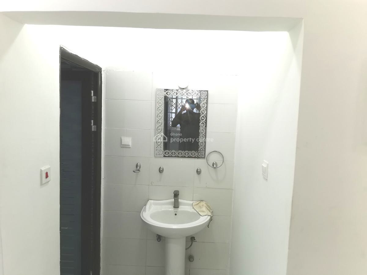 2 Bedroom Flat, 190 Shaker Street, Pobiman Near Amasaman, Ga West Municipal, Accra, Apartment for Sale