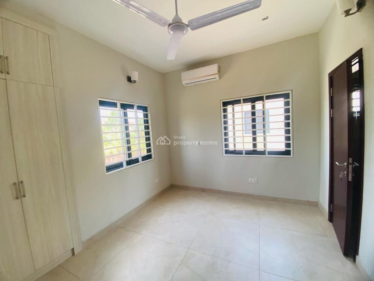 Awesome 3.5 Bedroom, North Legon Extension, Ga East Municipal, Accra, Townhouse for Sale