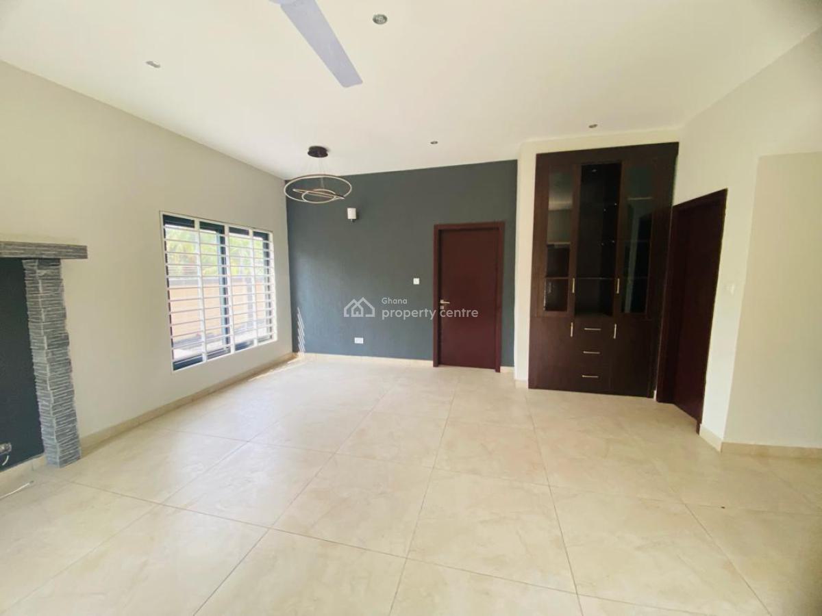 Awesome 3.5 Bedroom, North Legon Extension, Ga East Municipal, Accra, Townhouse for Sale