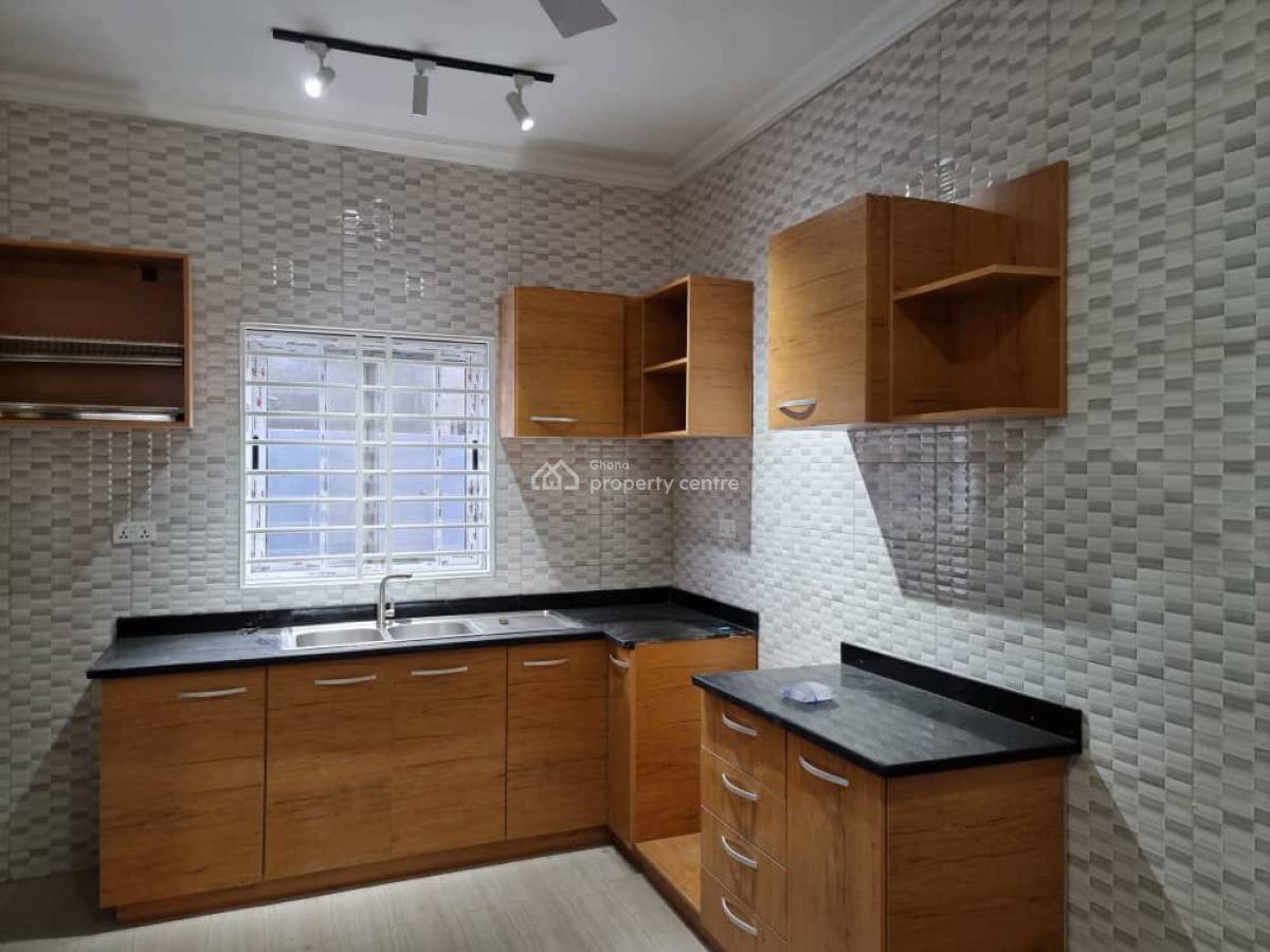 Lapaz Rascourse Luxurious 2 Bdrms, Rascourse, Lapaz, Accra, Apartment for Rent