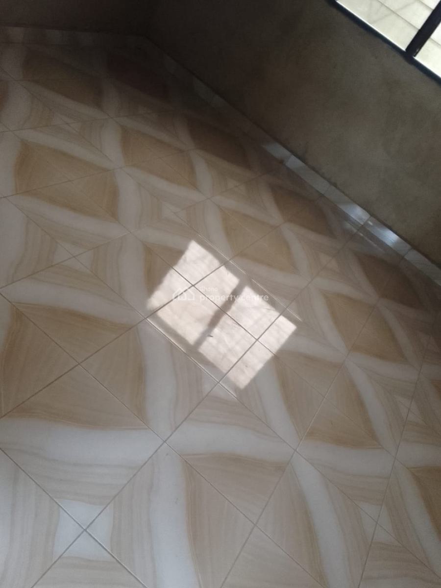 1 Bedroom Self Contained, Atonsu Aputuogya, Pentecost Junction, Kumasi Metropolitan, Ashanti, Single Room Self Contained for Rent