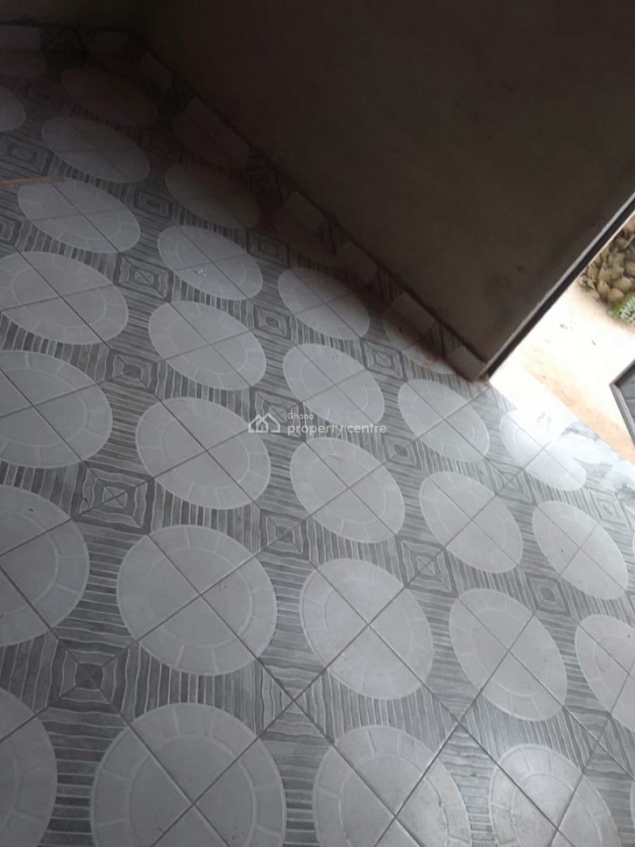 Chamber and Hall, Atonsu Aputuogya, Kumasi Metropolitan, Ashanti, Apartment for Rent