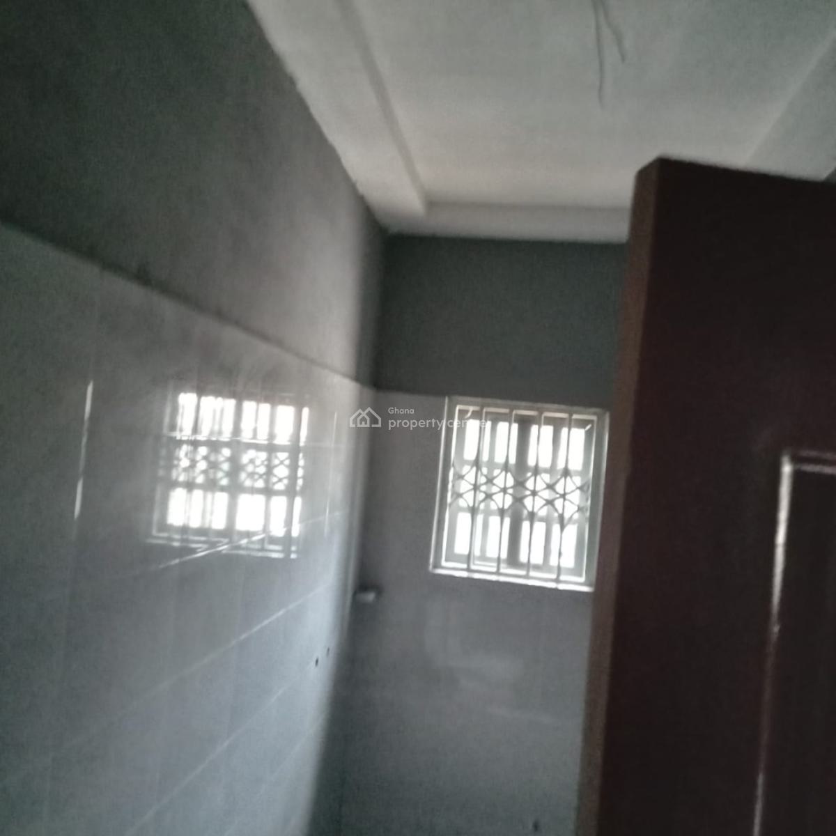 Single Room Self Contain, Atonsu -abidjan Nkwanta, Kumasi Metropolitan, Ashanti, Single Room Self Contained for Rent