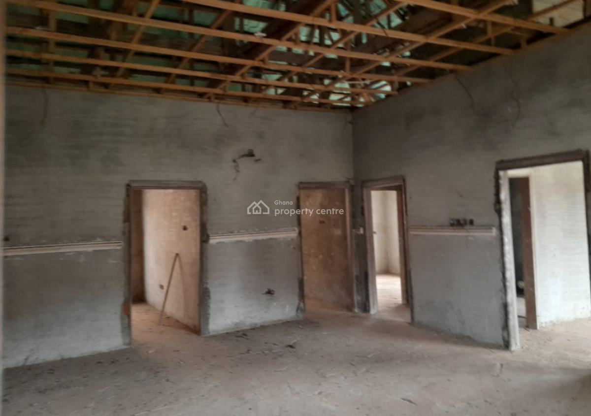 12 Bedrooms, Buobai, Near Asokore Mampong., Kumasi Metropolitan, Ashanti, House for Sale