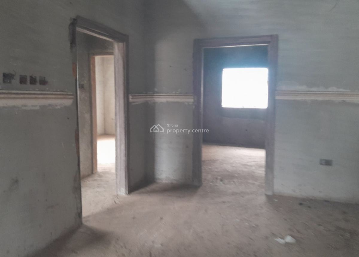 12 Bedrooms, Buobai, Near Asokore Mampong., Kumasi Metropolitan, Ashanti, House for Sale