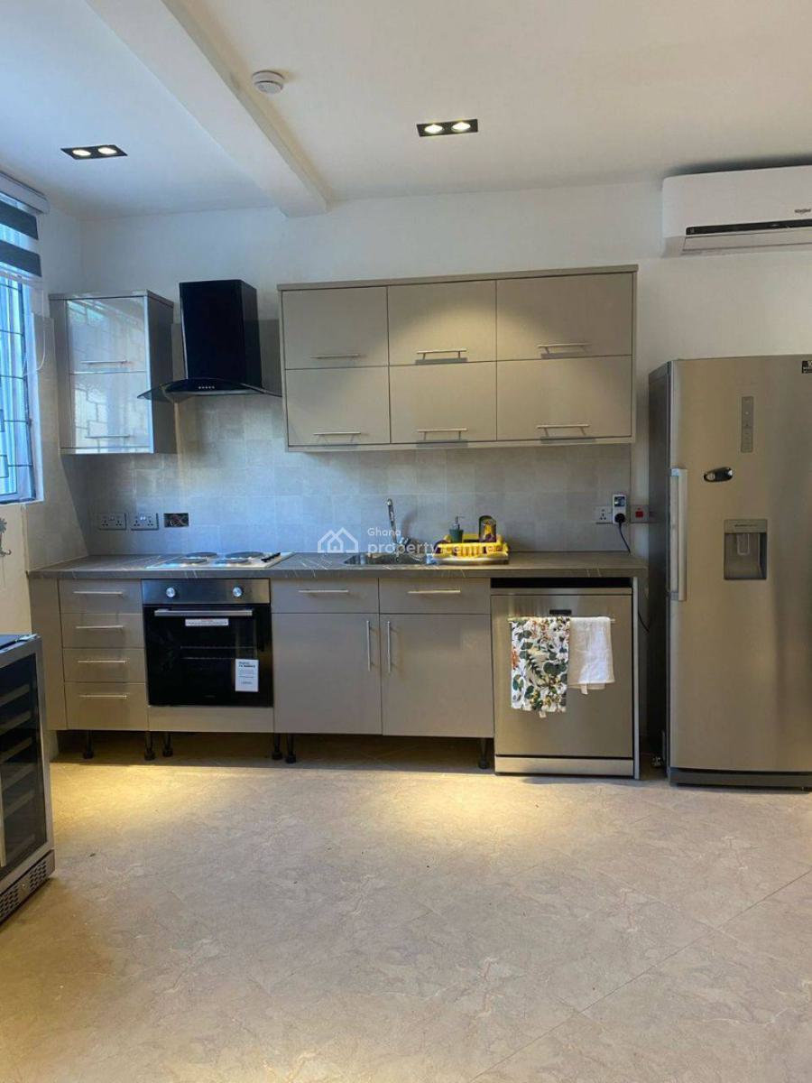 Executive Fully Furnished 4 Bedroom, North Ridge, Accra, Townhouse for Rent
