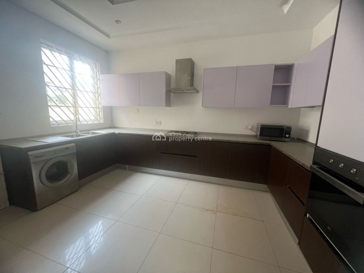 3 Bedroom Townhouse in a Gated Community, East Airport, East Airport, Airport Residential Area, Accra, Townhouse for Rent