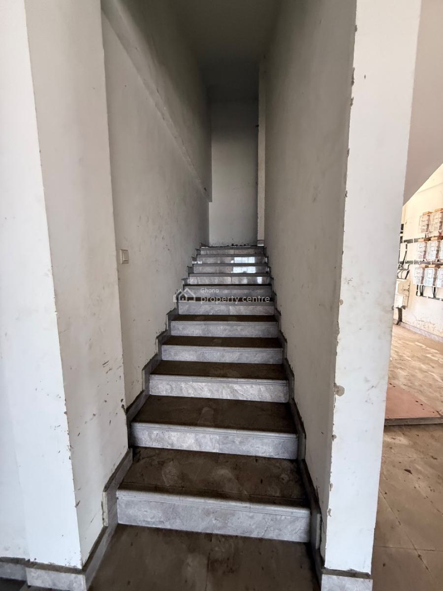 Tema Community 0ne 21 Bdrms with Office, Community 1, Community 1, Tema, Accra, Commercial Property for Rent