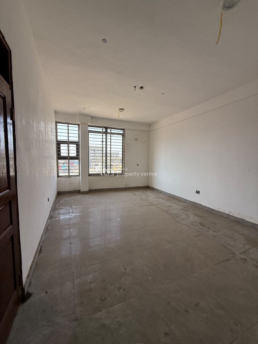 Tema Community 0ne 21 Bdrms with Office, Community 1, Community 1, Tema, Accra, Commercial Property for Rent