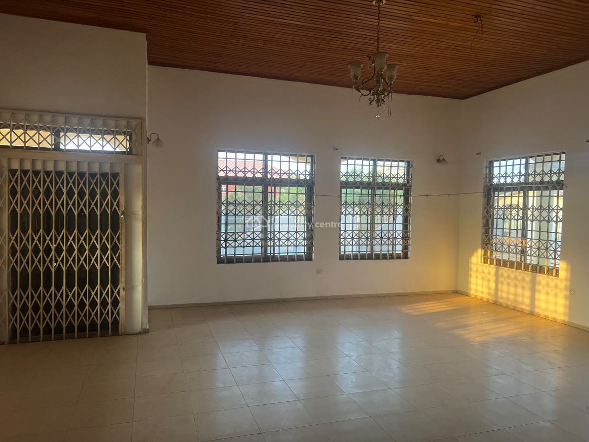 Luxury 4bedrooms House in Tema Com25, Tema Community25, Tema, Accra, House for Sale