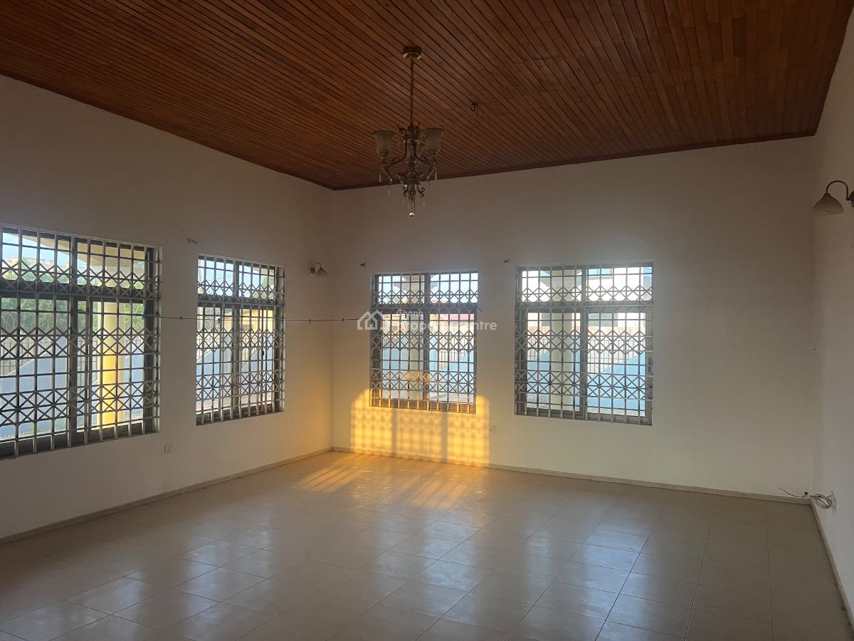 Luxury 4bedrooms House in Tema Com25, Tema Community25, Tema, Accra, House for Sale
