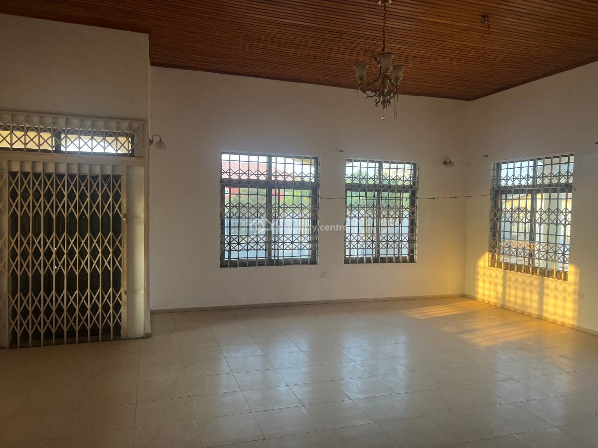 Luxury 4 Bedrooms House I, Community 25, Tema, Accra, House for Sale