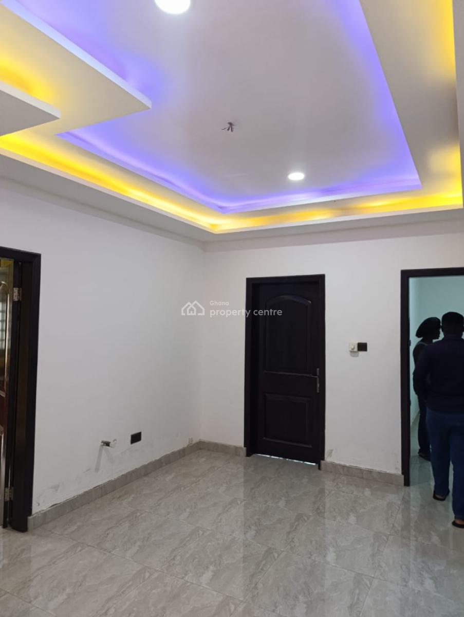 Executive 3 Bedroom, Pokuase (pokoasi), Ga West Municipal, Accra, Apartment for Rent