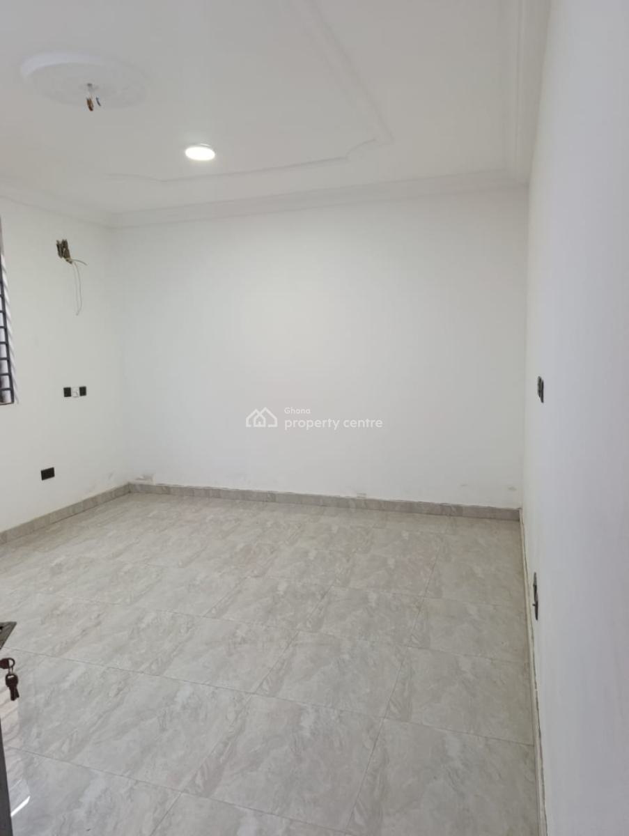 Executive 3 Bedroom, Pokuase (pokoasi), Ga West Municipal, Accra, Apartment for Rent