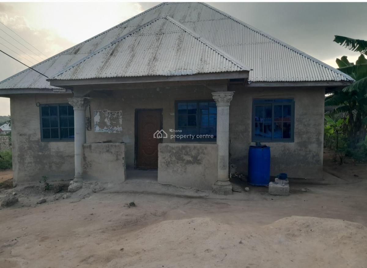 3 Bedrooms  ( Kona / Asonomaso Nkwanta., Kona, on Fawoade Mampongteng Road, Kwabre, Ashanti, House for Sale