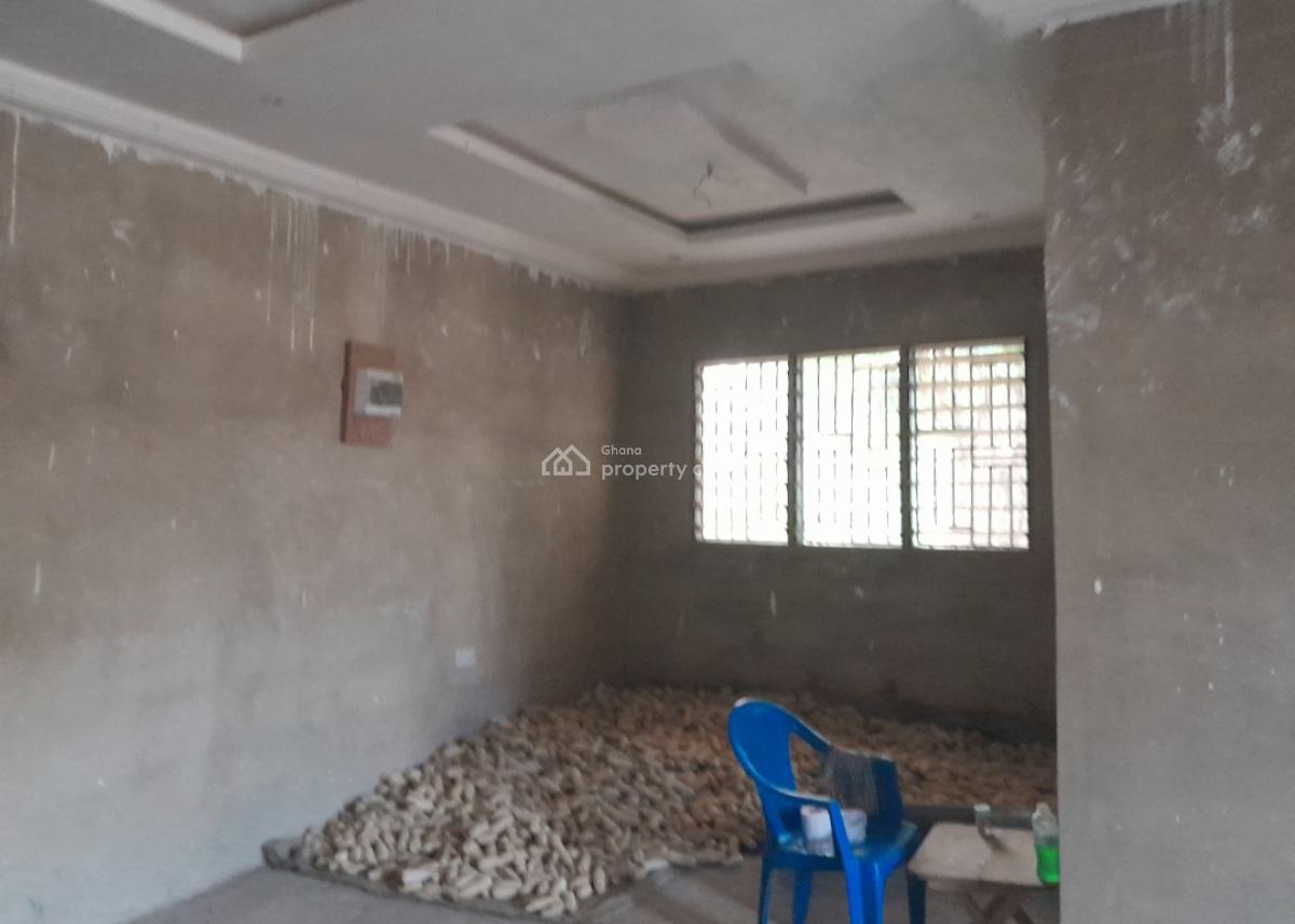 3 Bedrooms  ( Kona / Asonomaso Nkwanta., Kona, on Fawoade Mampongteng Road, Kwabre, Ashanti, House for Sale