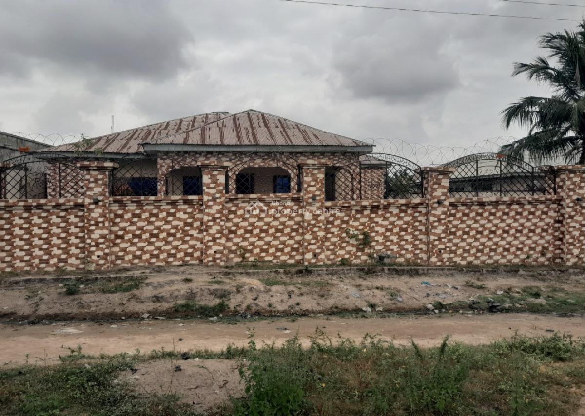 5 Bedrooms, Kenyasi Abrem., Kumasi Metropolitan, Ashanti, House for Sale