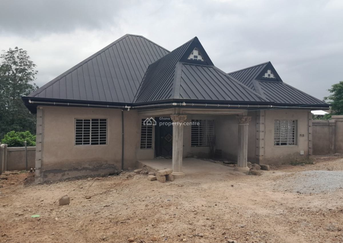 3 Bedrooms, Akom Nkwantakese, on Kumasi Offinso Road., Kumasi Metropolitan, Ashanti, House for Sale