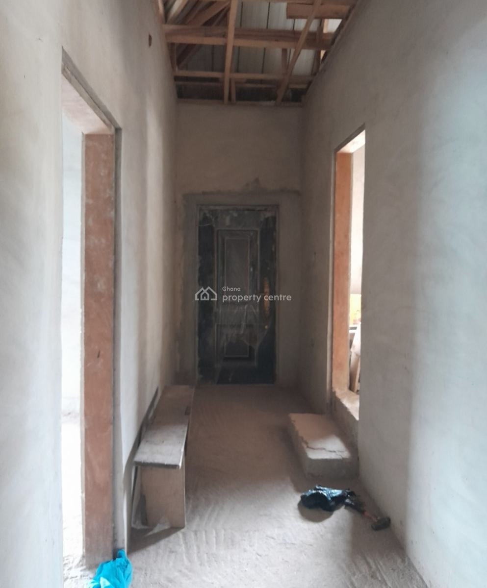 3 Bedrooms, Akom Nkwantakese, on Kumasi Offinso Road., Kumasi Metropolitan, Ashanti, House for Sale