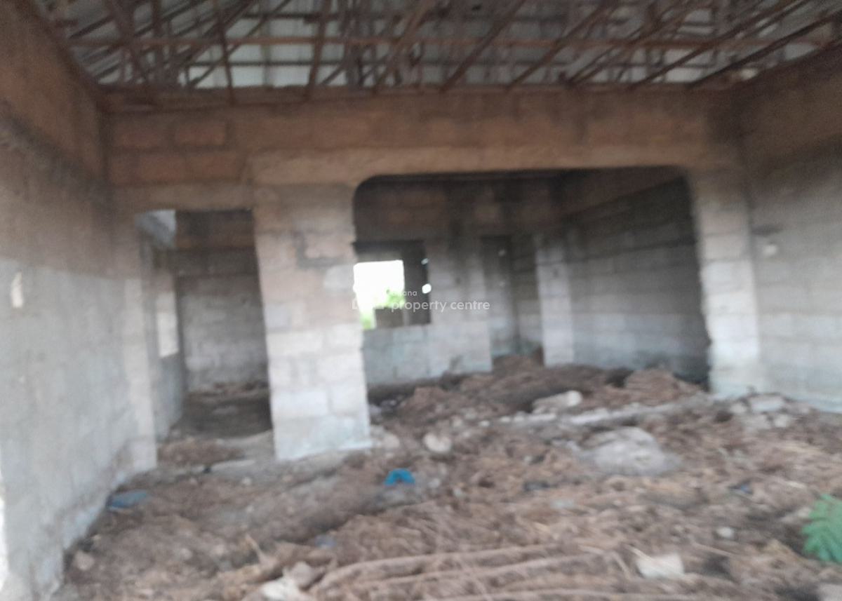 6 Bedrooms, Adesina, on Kenyasi Abrem Road., Kumasi Metropolitan, Ashanti, House for Sale