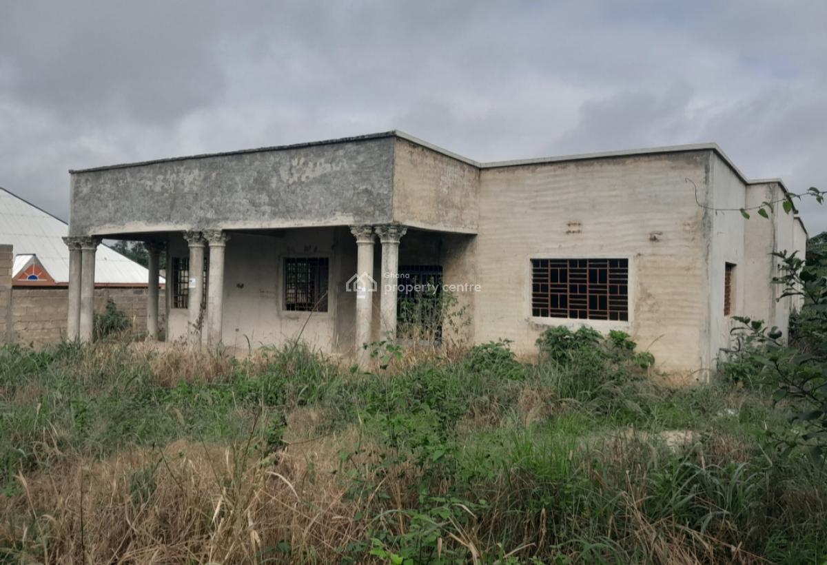 5 Bedrooms  ( 2 Plots) Fully Fence Walled, Ahodwo, Kwabre, Near Mampongteng, Kenyasi., Kumasi Metropolitan, Ashanti, House for Sale