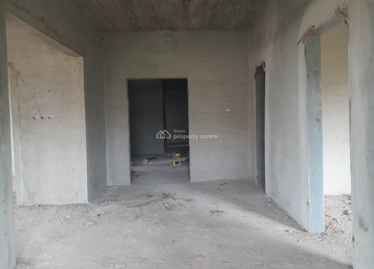5 Bedrooms  ( 2 Plots) Fully Fence Walled, Ahodwo, Kwabre, Near Mampongteng, Kenyasi., Kumasi Metropolitan, Ashanti, House for Sale